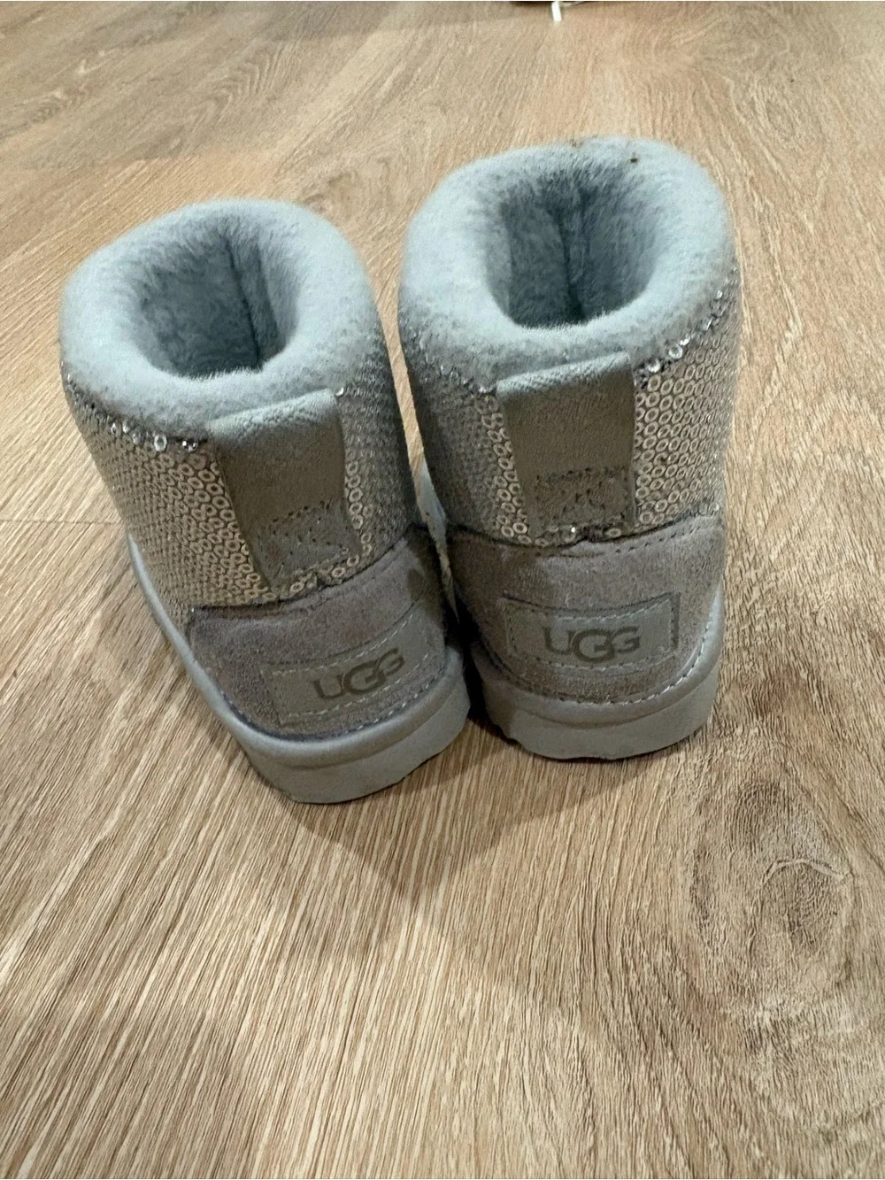 UGG Sequin Classic Short Boot Silver Kids Size 6